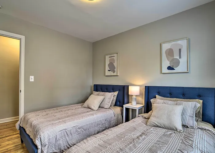 Cozy Home: Wifi, Parking, 5 Mi To Dtwn Mpls!